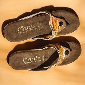 NWOT Chula Brown Thong-style Platform Sandals for Women